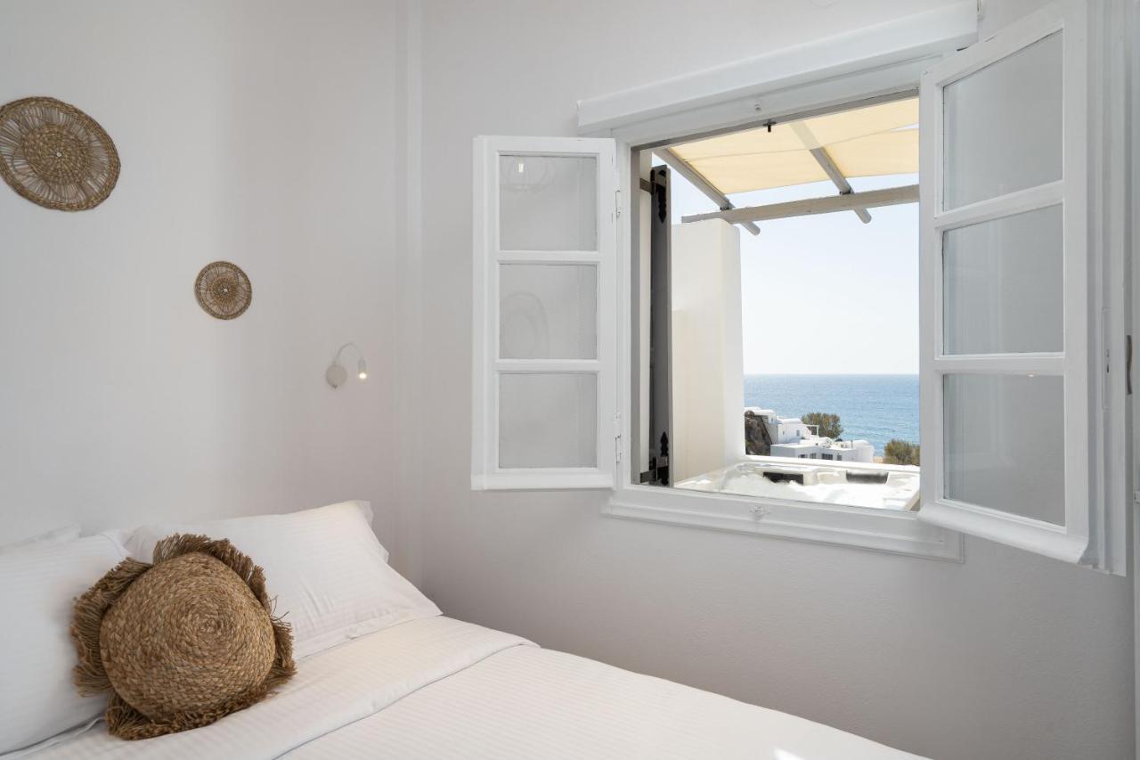 Red Beach Harmony Suites Modestos Акротири Экстерьер фото